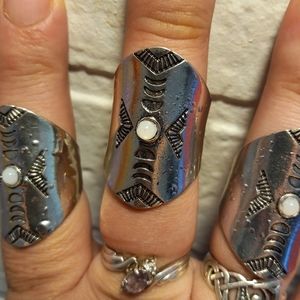 Phase of the moon ring